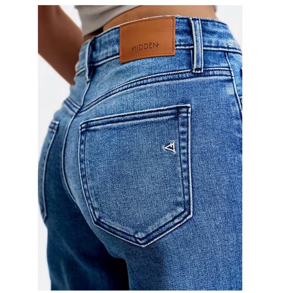 NWT Hidden Logan Mid Rise Distressed Dad Jeans - Picture 5 of 5